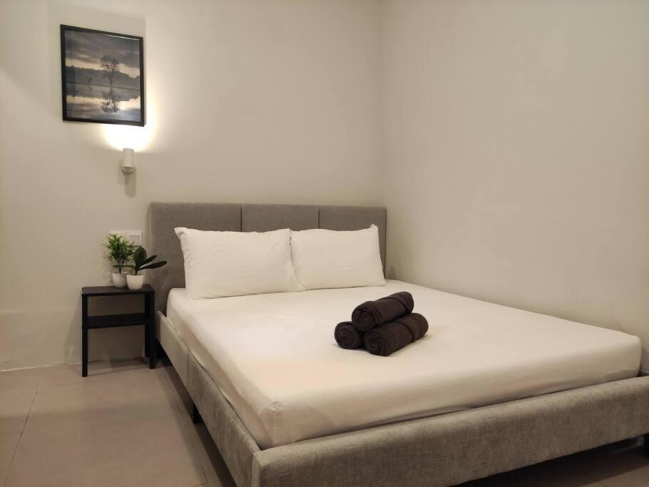 Heritage House 2br With Dipping Pool In Town Walkto Street Art 47 Holiday home *