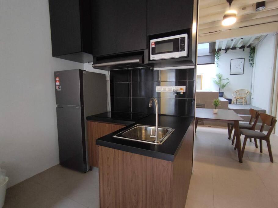 Heritage House 2br With Dipping Pool In Town Walkto Street Art 47 Holiday home *